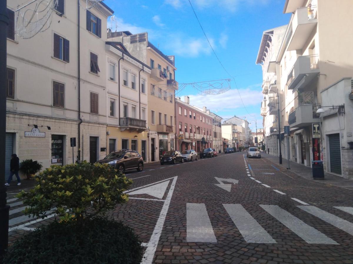 Appartamento Centro Storico Monfalcone Εξωτερικό φωτογραφία